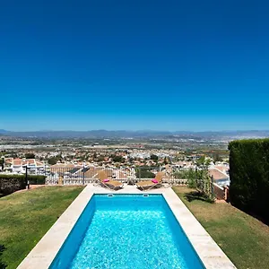 https://villa-moscatel-ideal-familias-y-grupos.es-andalucia.com